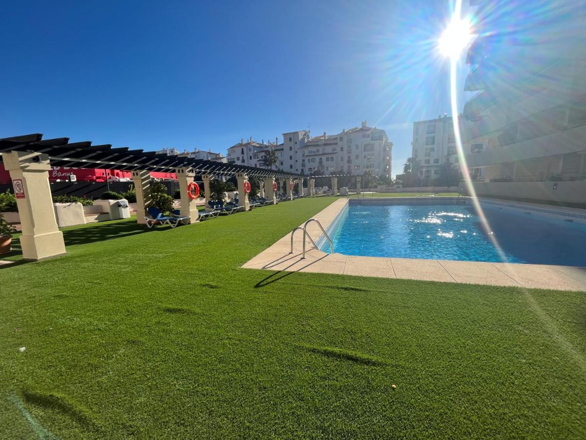 Heart Of Puerto Banus Newly Renavated Free Parking , Wifi ,Pool,Gym,Padel Court Apartment Marbella Exterior photo